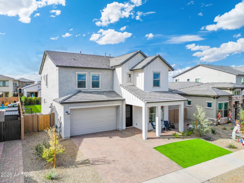 42-web-or-mls-Photo Jan 02 2026, 1 41 51