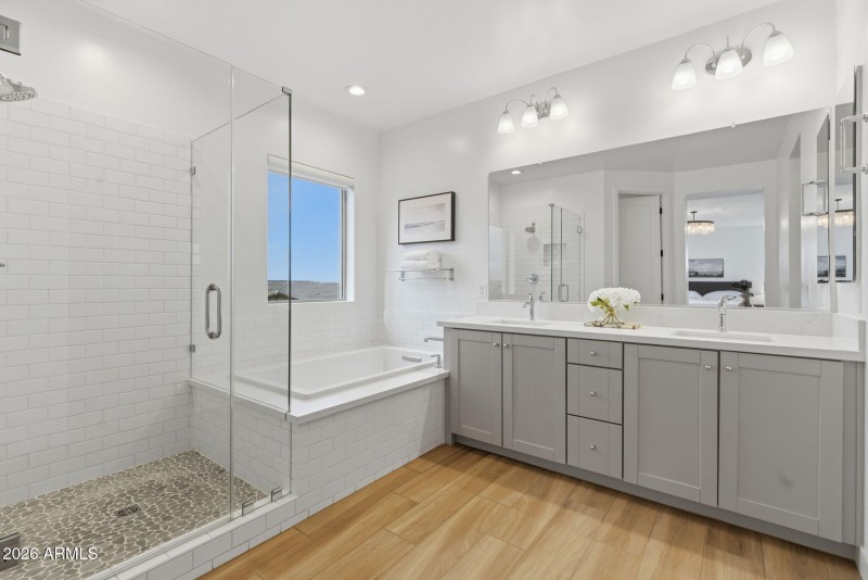 33-web-or-mls-KLR Br (88)