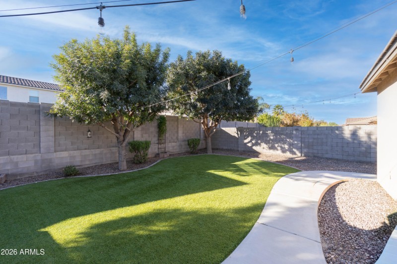 W Arroyo Way (2421)-5