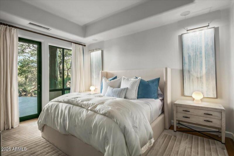 13-Bedroom Ensuite-2