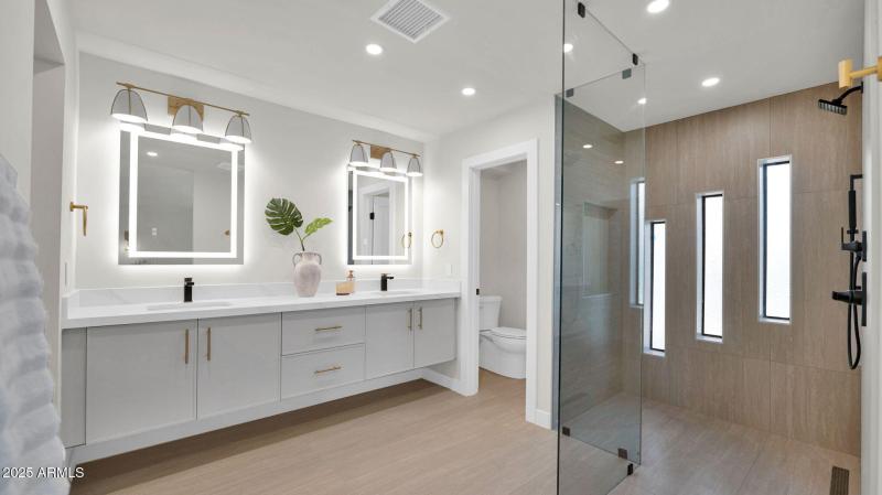 51-web-or-mls-P1131735