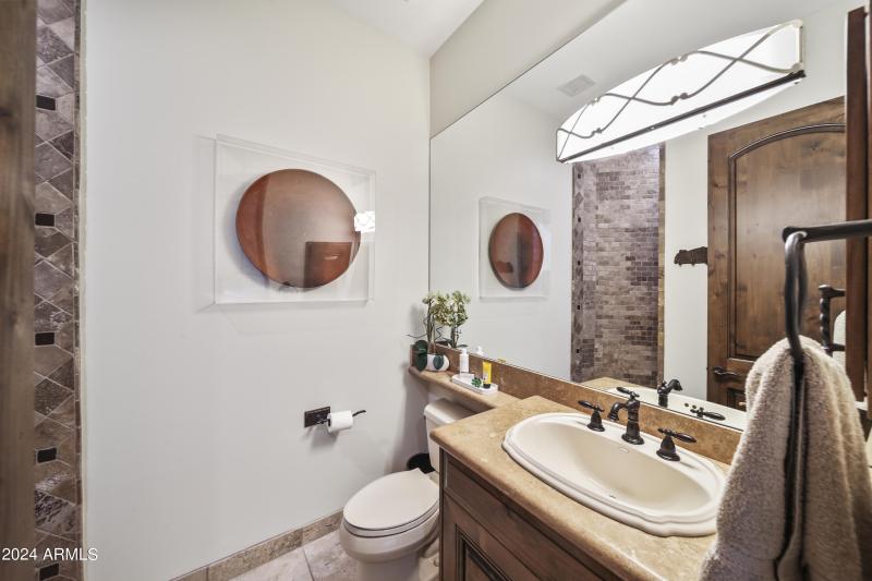 Guest Suite Bath 2