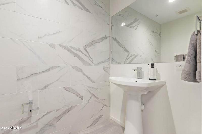 16 Kierland 7180 #516