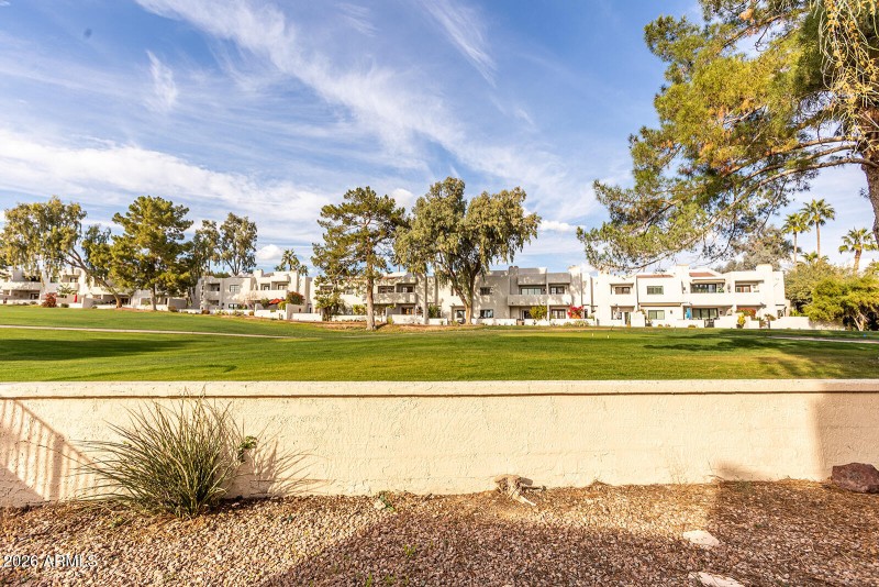 2626 Arizona Biltmore 15-64