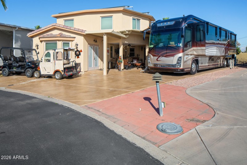 Lot 9756-006-017-1500x1000