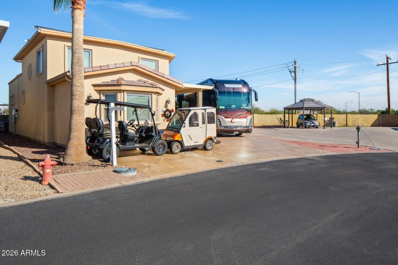 Lot 9755-005-022-1500x1000