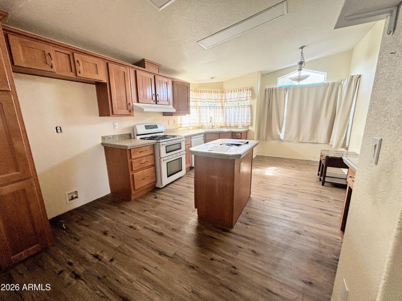 Media 63-B2B267BC-A89E-4D5B-AE19-E4724B2