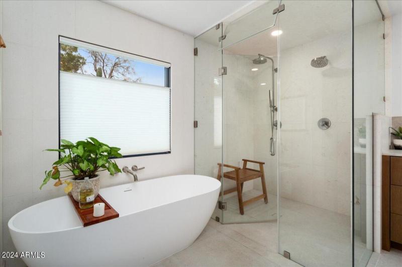 26-1141 N Oro Vista