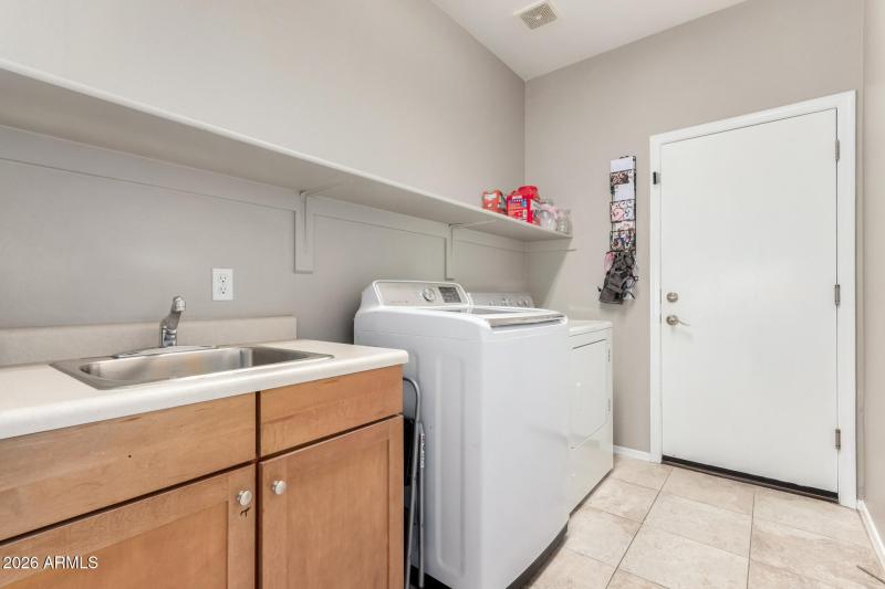Large Laundry Room