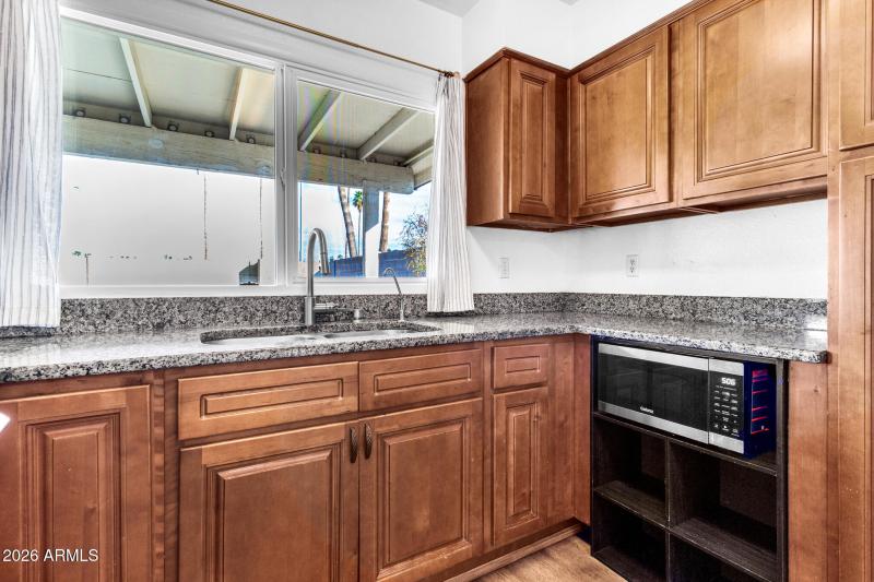 2024 E Rice Dr-13_(2048)