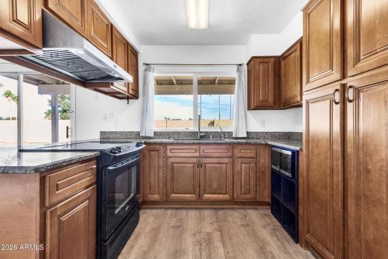 2024 E Rice Dr-14_(2048)