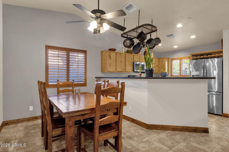 18-web-or-mls-17410-e-santa-rosa-ln