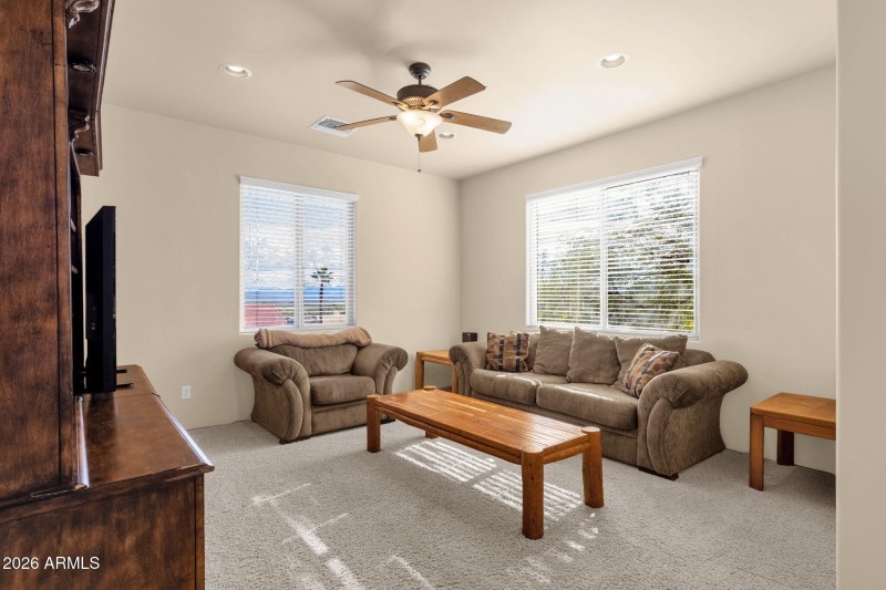 25-web-or-mls-17410-e-santa-rosa-ln