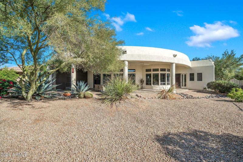 Backyard rm for Pool