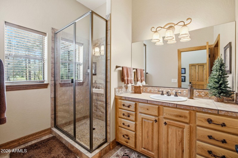 Guest Suite #1 Bathroom