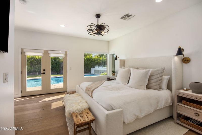 20-web-or-mls-D46A6406 copy