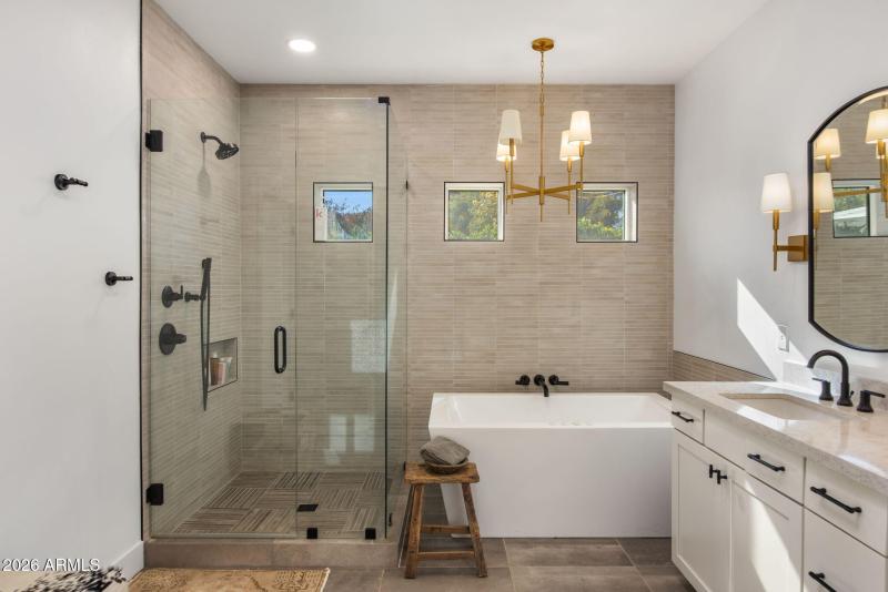 21-web-or-mls-D46A6410 copy