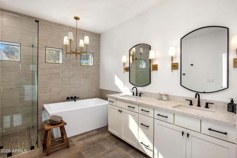 22-web-or-mls-D46A6415 copy