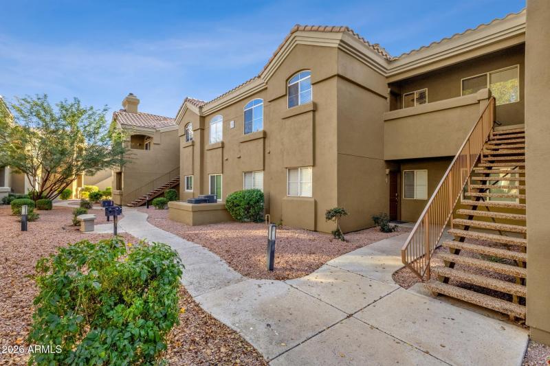 33-web-or-mls-5335-e-shea-blvd-2052