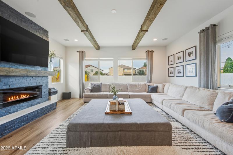 16_dsc_9851_with_fire