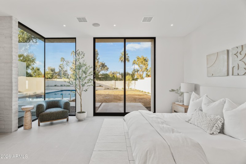 PRIMARY BDRM - BACKYARD VIEW