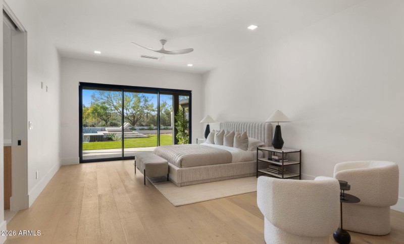 84-web-or-mls-Guest EnSuite2