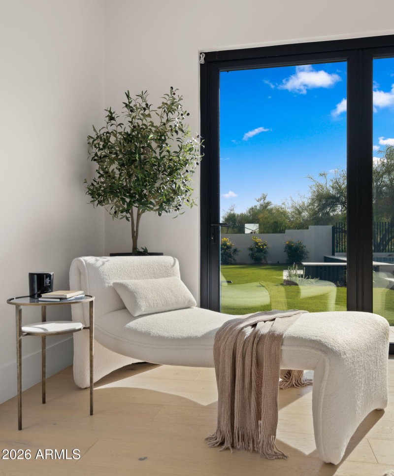 106-web-or-mls-Primary Bedroom4