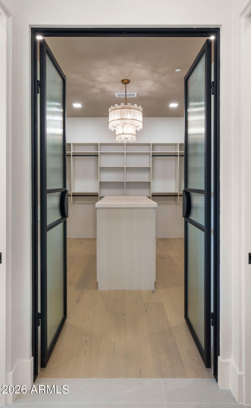 119-web-or-mls-Primary Bedroom13