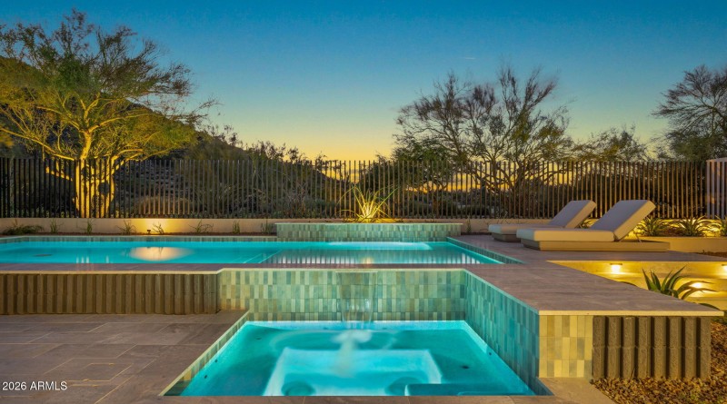 132-web-or-mls-TWILIGHTS22