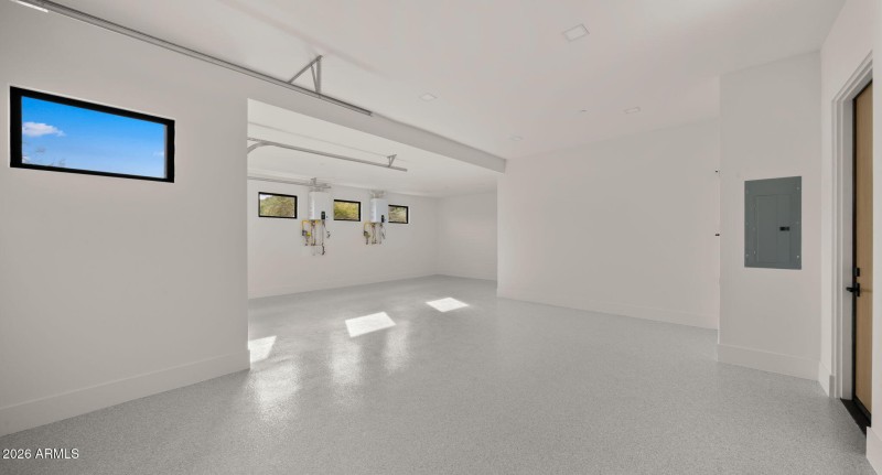 149-web-or-mls-Garage Interior2