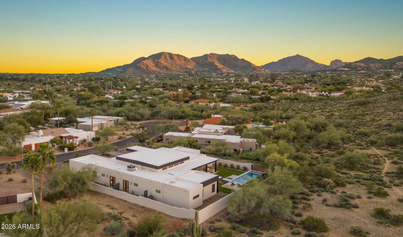 155-web-or-mls-TWILIGHT DRONE10