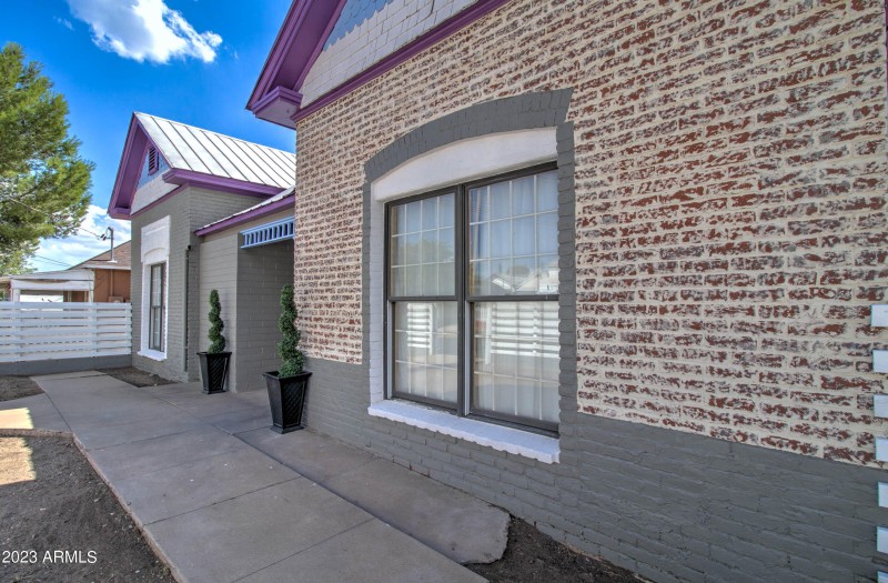 258 S Sutherland St Furnished-35