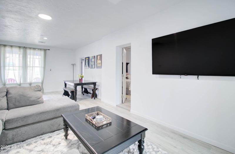 258 S Sutherland St Furnished-15