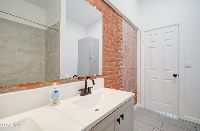 258 S Sutherland St Furnished-27