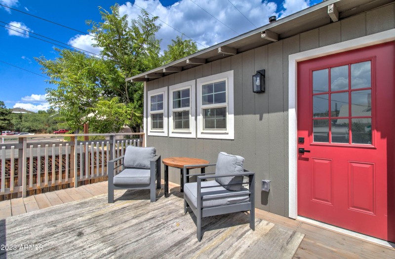 258 S Sutherland St Furnished-1