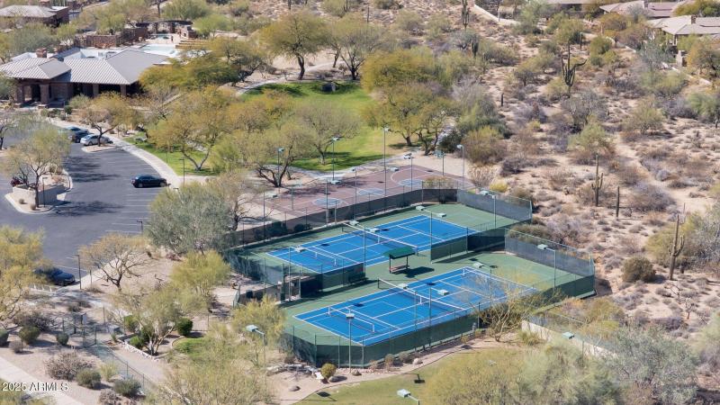 Pickleball/Tennis and Basketball Courts