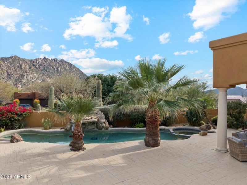 60-DJI_20260105133022_0142_D