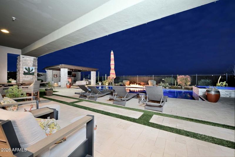 Night-Patio-Backyard