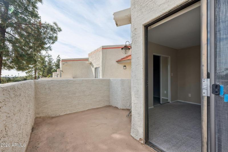 28-web-or-mls-935-n-granite-reef-rd-89