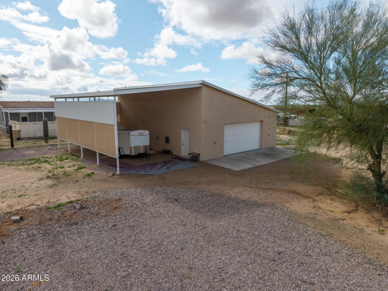 7312 N Reed - UAS Workshop Front Left