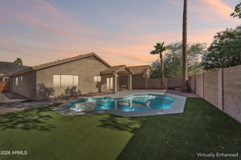 photos_high_resolution_54_1737_W_Hiddenv