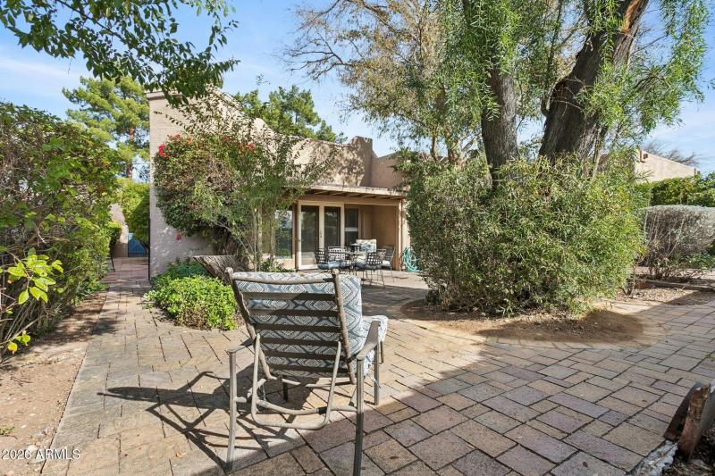 Spacious & Private Outdoor Space