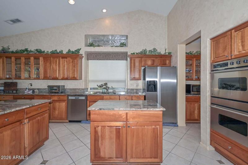 Kitchen-Butlers Pantry