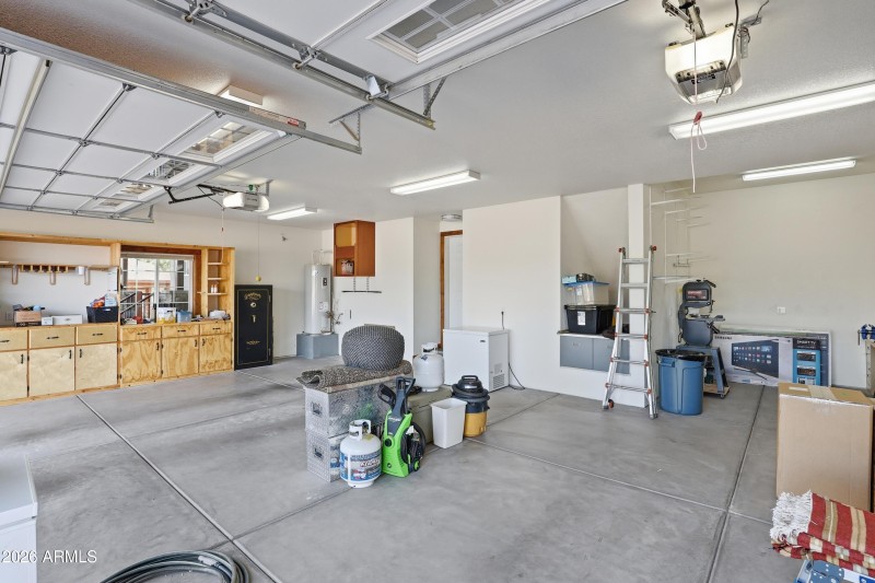 3 Car Attached Garage (3)