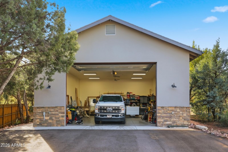 Detached 6 Car Garage or RV Parking (3)