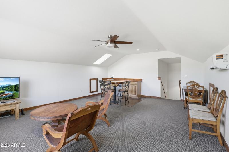 Family Room - Bonus Flex Room (2)