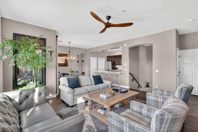 8-web-or-mls-Eagle Crest_21