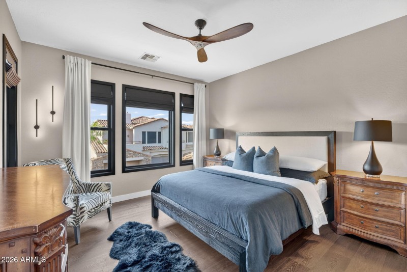 18-web-or-mls-Eagle Crest_12