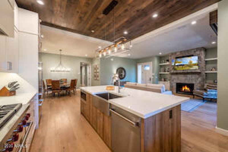 TCI-1749.E.Bent.Tree.Circle-6 copy