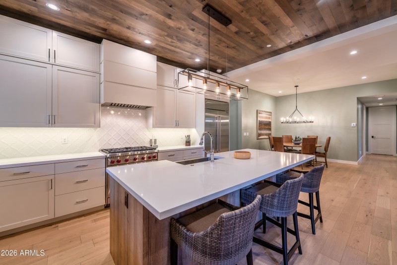 TCI-1749.E.Bent.Tree.Circle-8